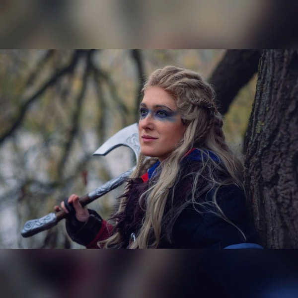 Лучший косплей Эйвор Варинсдоттер из Assassin&rsquo;s Creed Valhalla