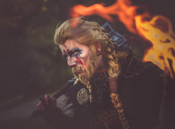 Лучший косплей мужской версии Эйвора